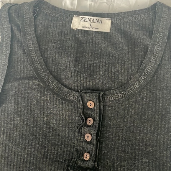 Tank top - Picture 2 of 5